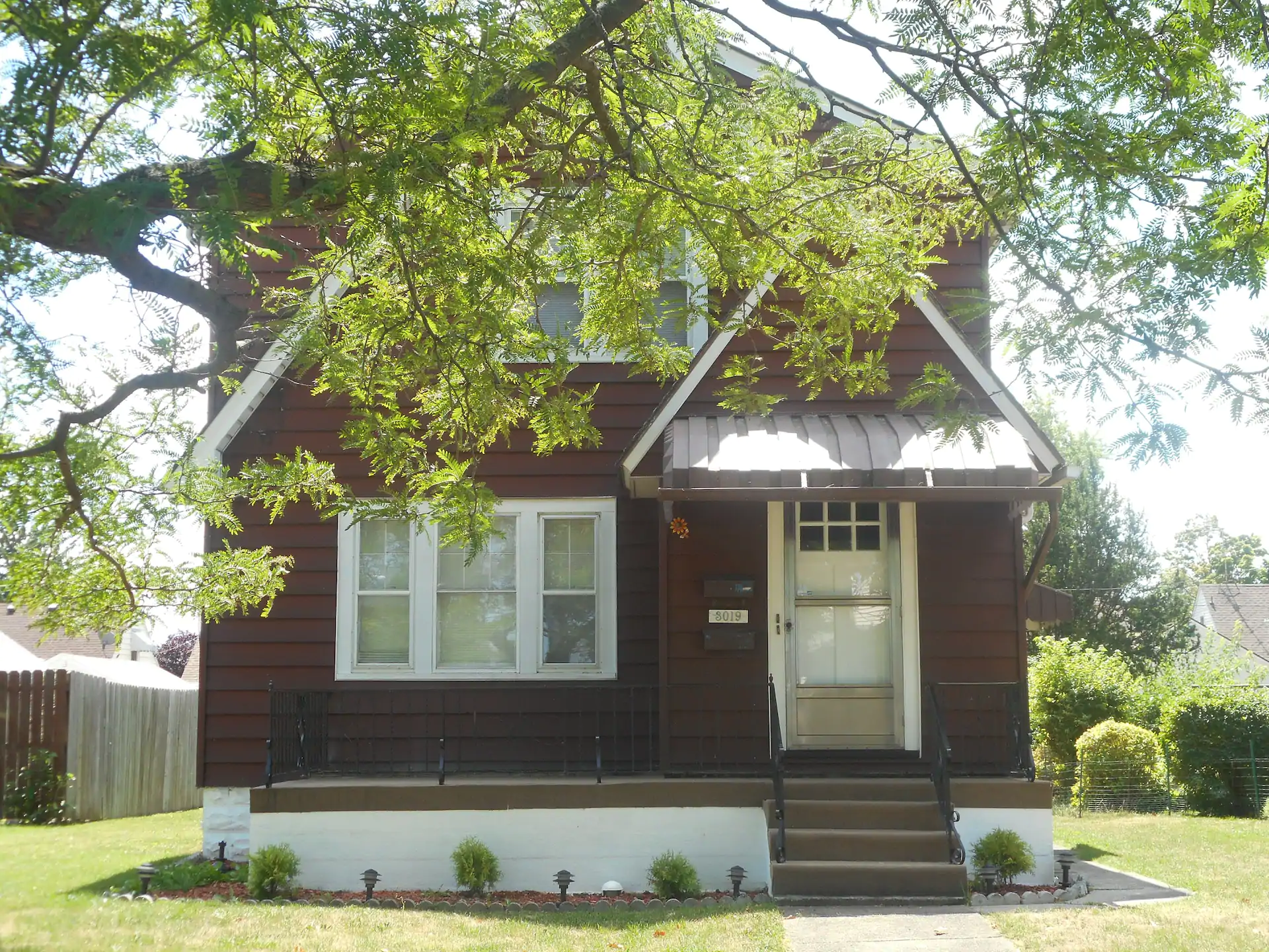 Photo of the Lil' Cozy, the cutest place you might stay at during your New York road trip.