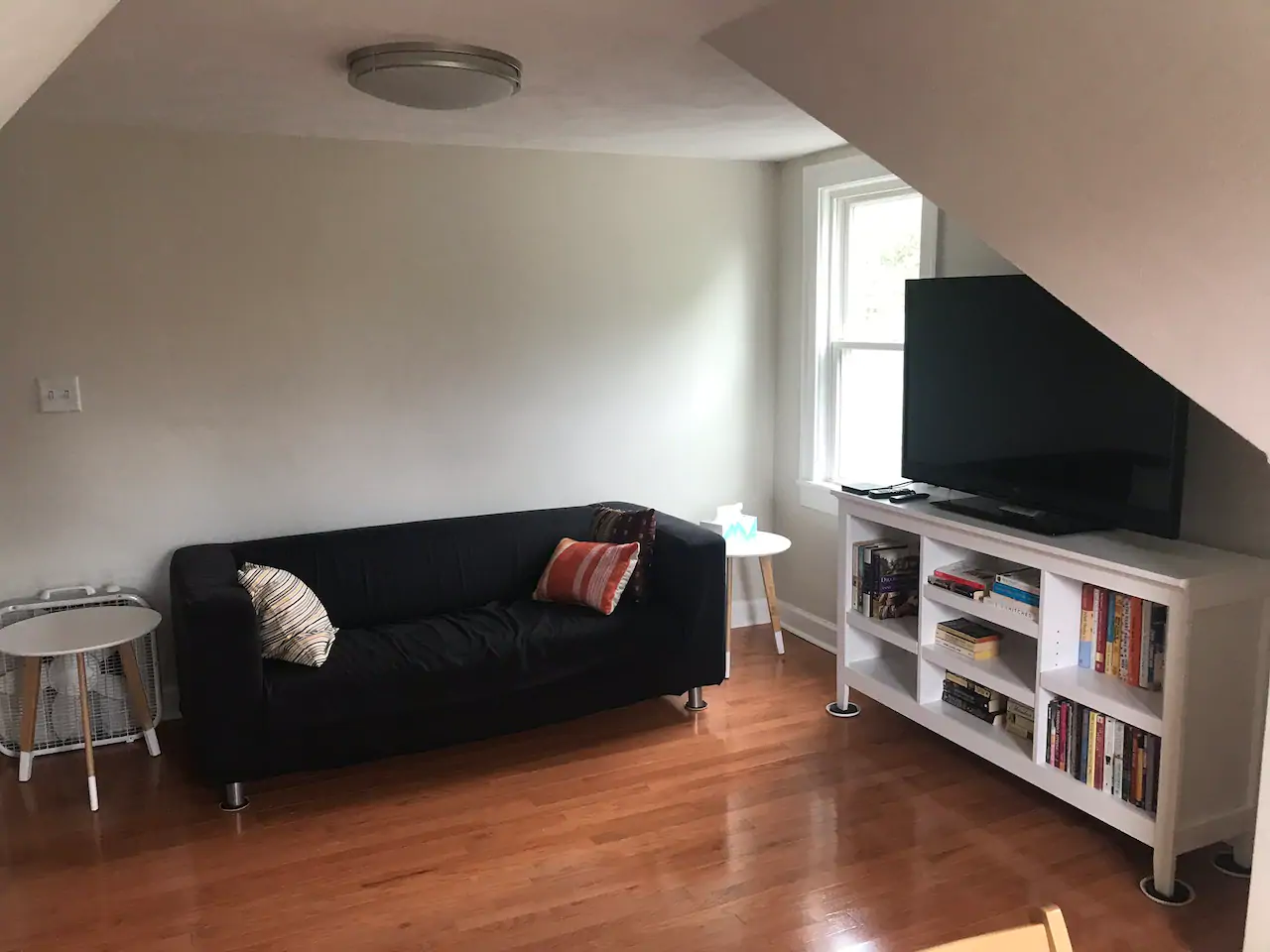 Photo of an apartment where you can stay in Syracuse during your New York road trip.