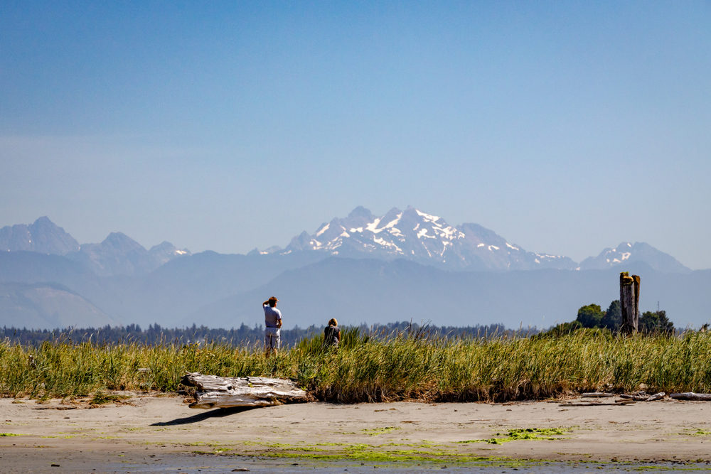 Everett is a family fun city to stop in with great views of mountains! 