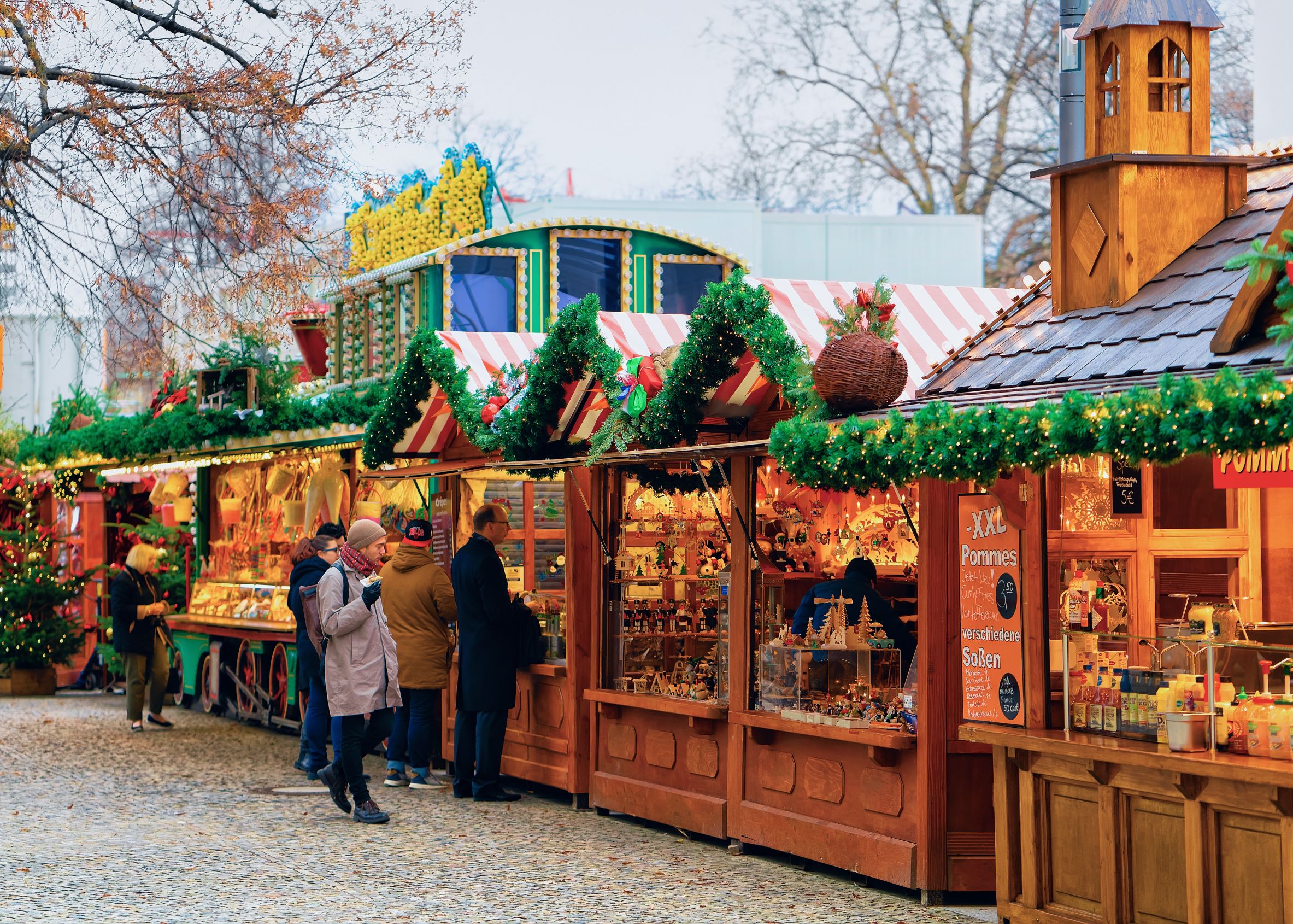 Photo of a Christkindl market, one of the most popular Christmas markets in the USA.