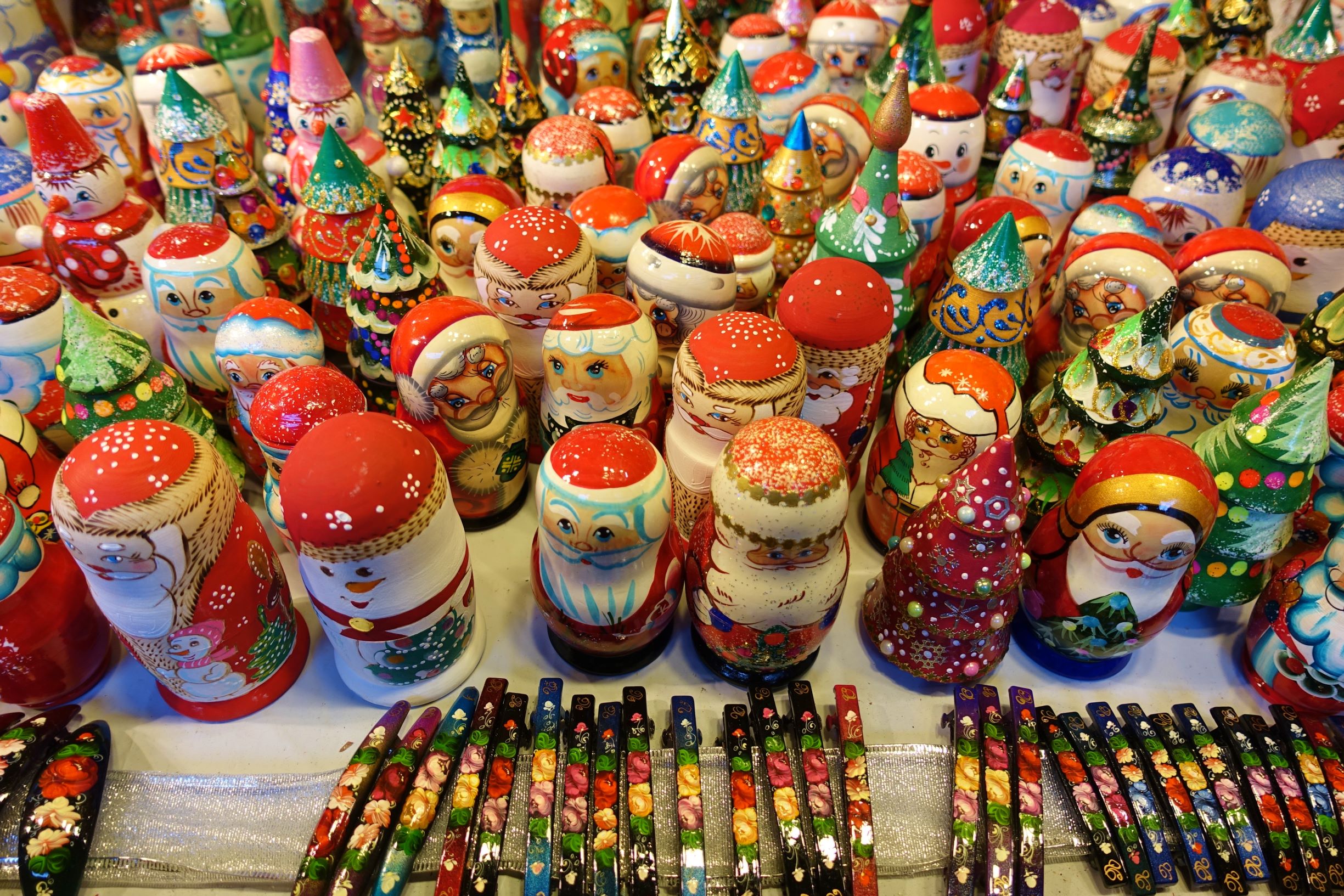 Photo of Russian nesting dolls at a Christmas market.