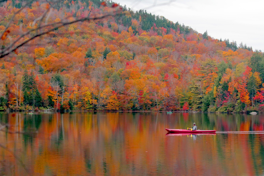 17 Places To See Vibrant Fall Foliage In The USA - Follow Me Away