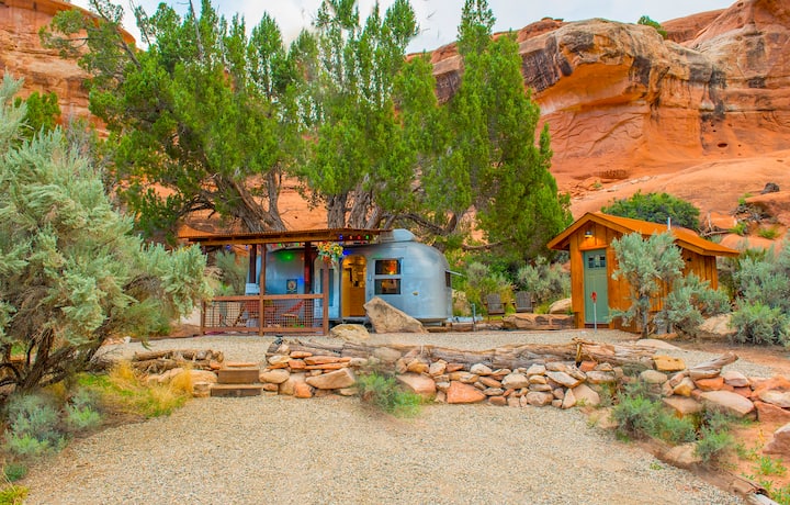 This airstream Colorado bungalow is great for two when looking for the best airbnbs in the USA