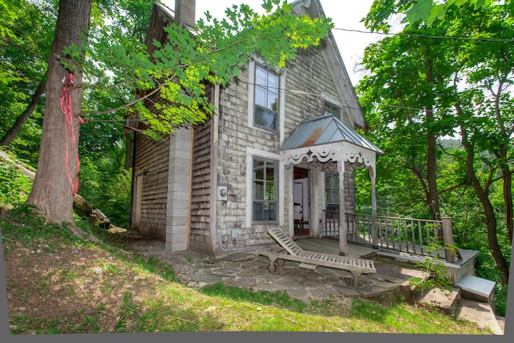 This victorian Airbnb is magical