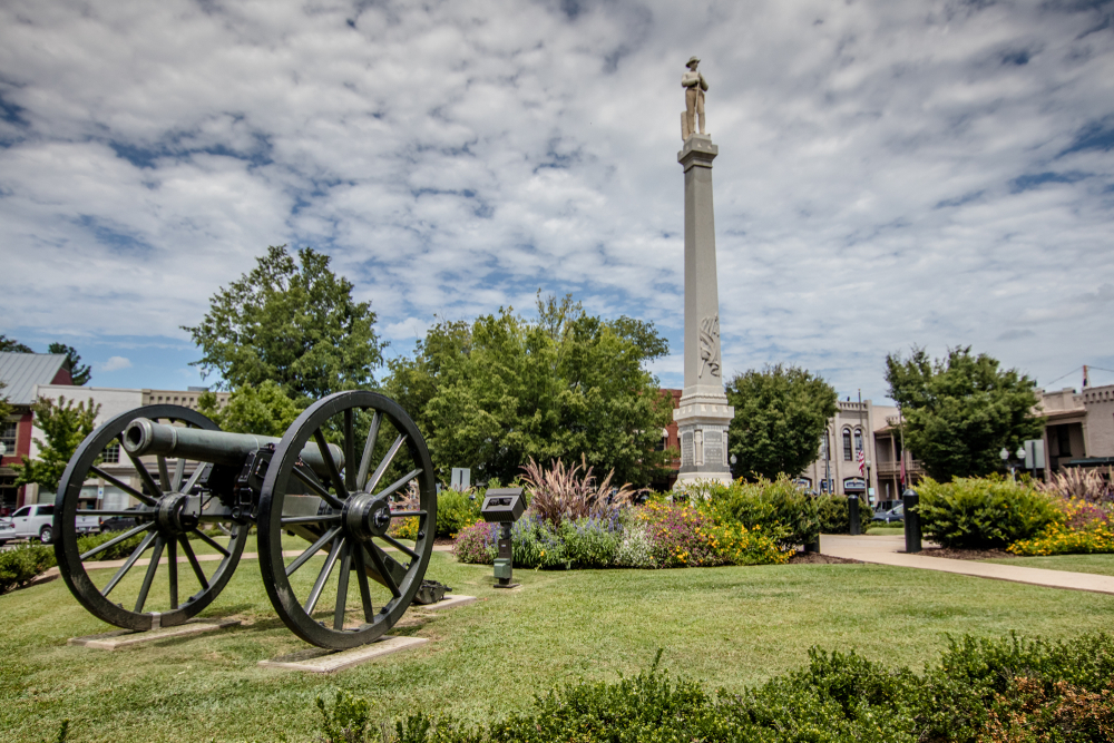 Civil War era memorials in Franklin Weekend getaways in Tennessee