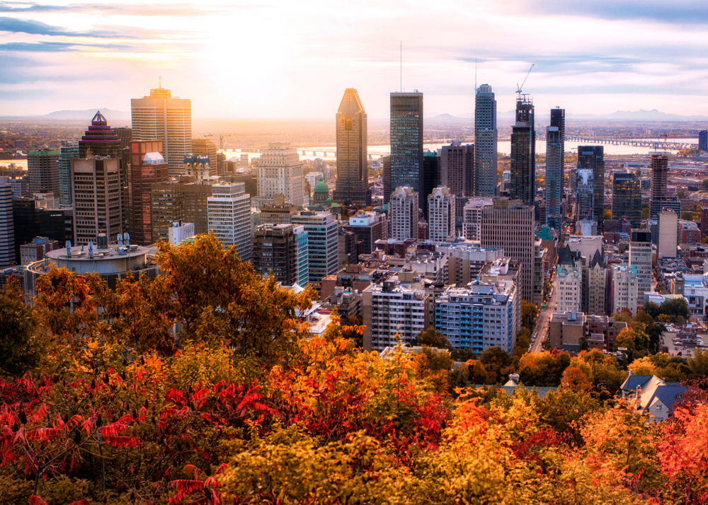 cities like montreal are so beautiful in the fall