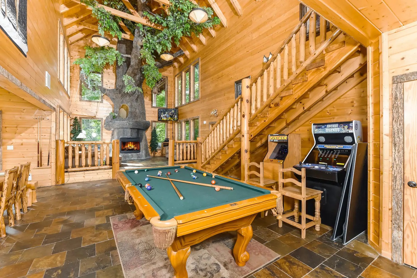 Photo of the interior of a luxury cabin in Sevierville, Tennessee.