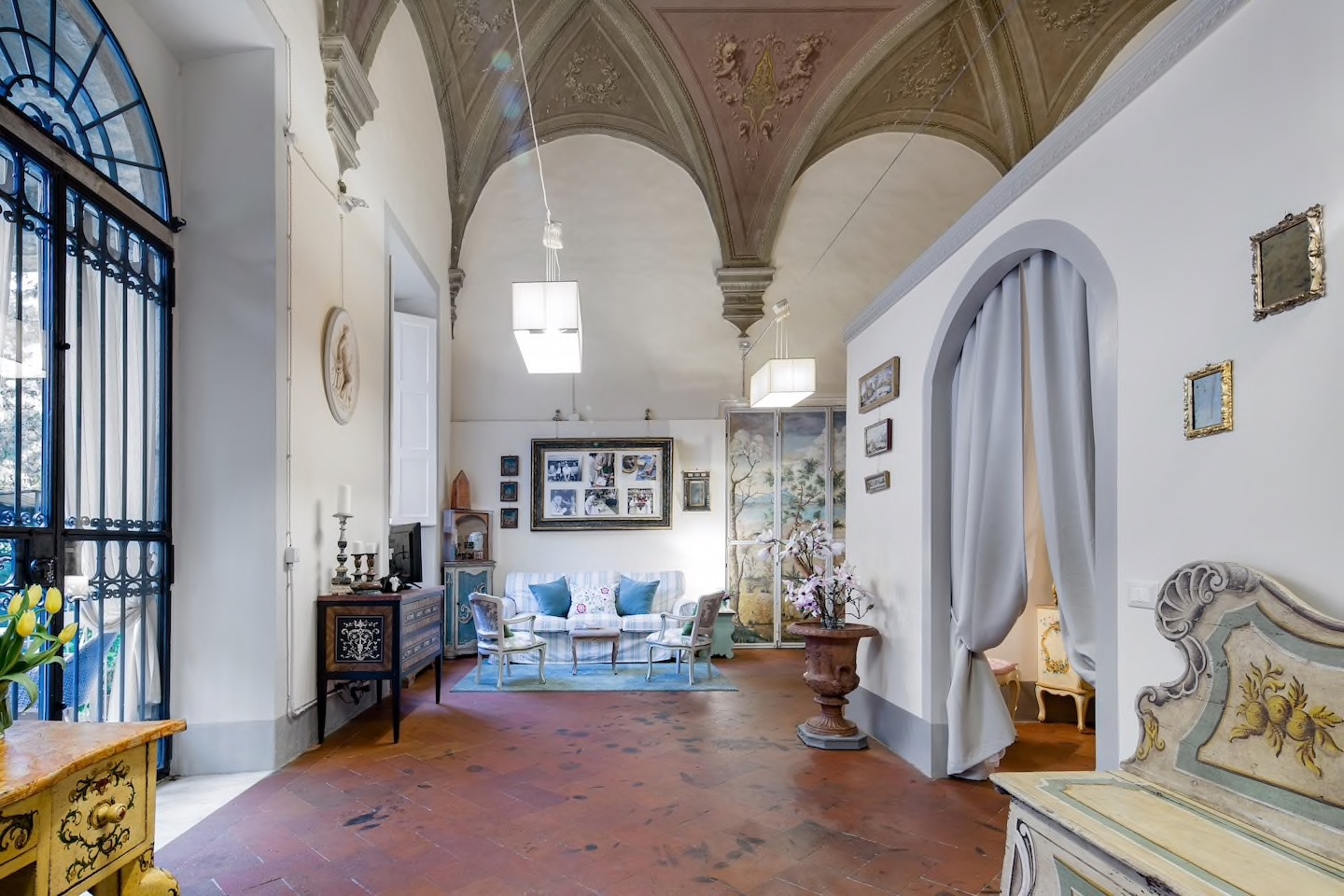 This flat is one of the most unique and luxurious residences in Florence!