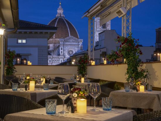 Laurus Al Duomo is a boutique hotel in Florence that is situated right next to Santa Maria Maggiore