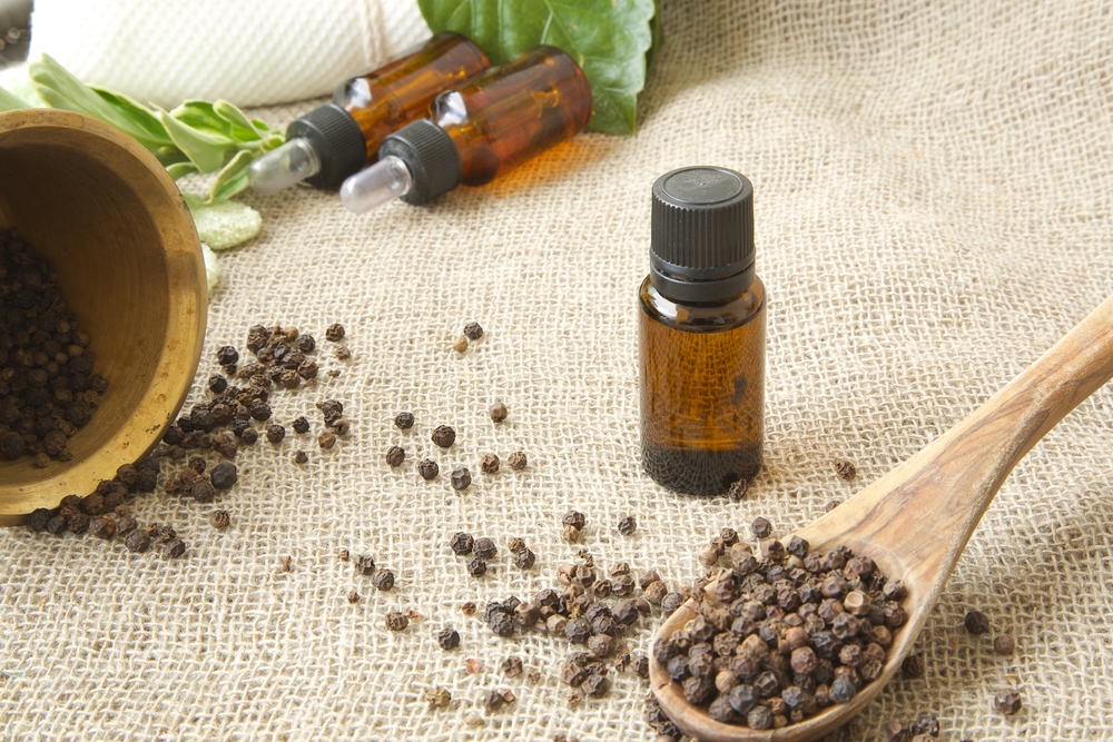 Black pepper essential oil 