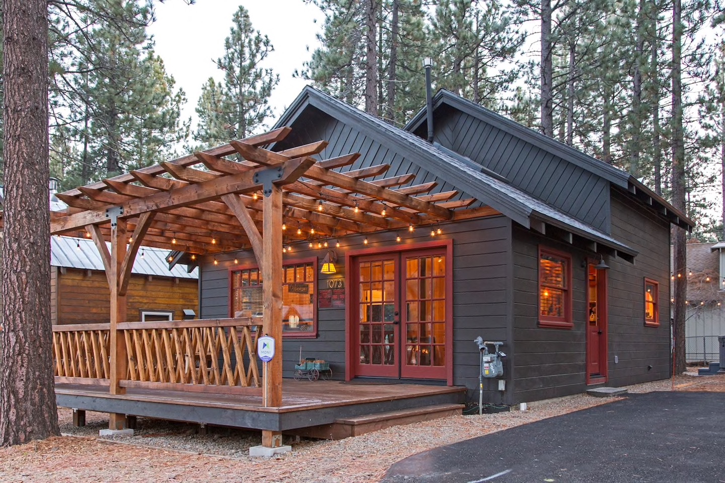 the 3 Bears Cabin Lake Tahoe Airbnb
