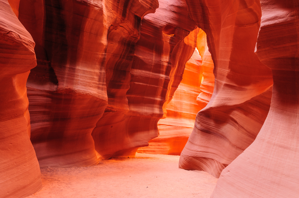 photo of antelope canyon one of the coolest slot canyons in arizona