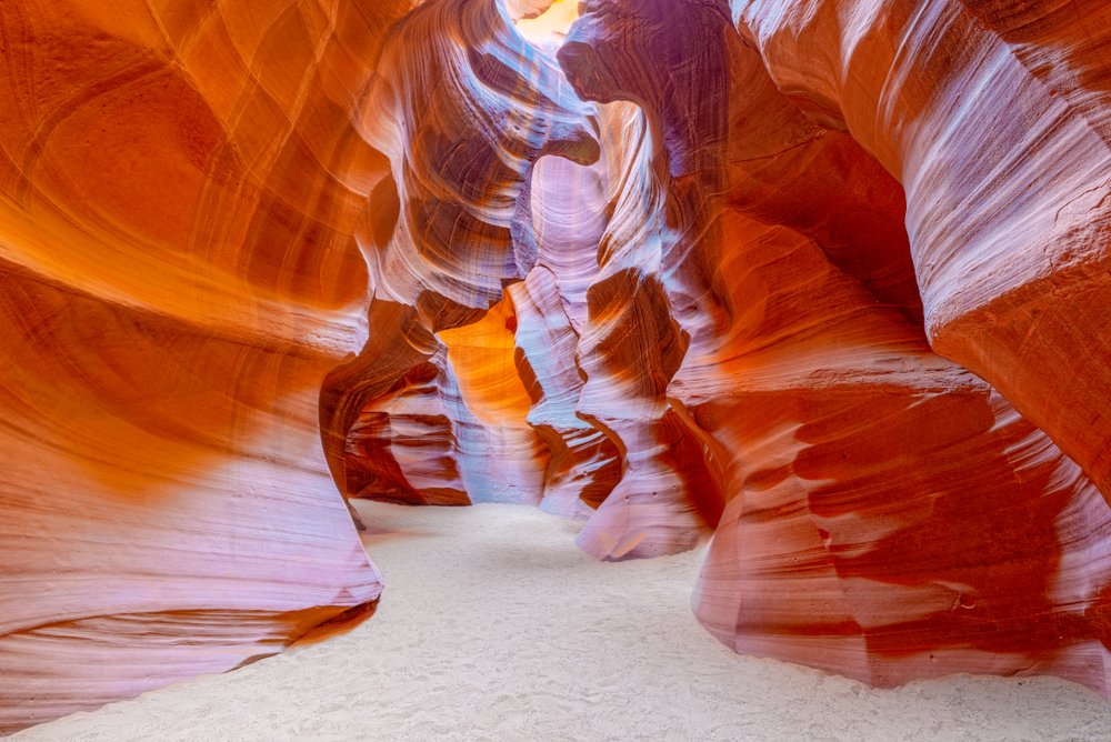 photo of antelope canyon one of the coolest slot canyons in arizona