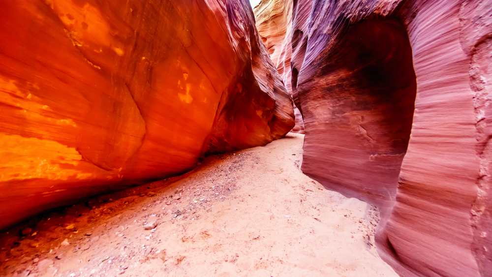 photo of mountain sheep canyon one of the coolest slot canyons in arizona
