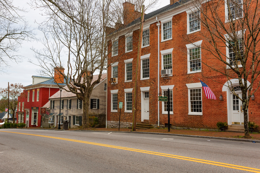  Abingdon, Virginia is a small town in the south with brick buildings