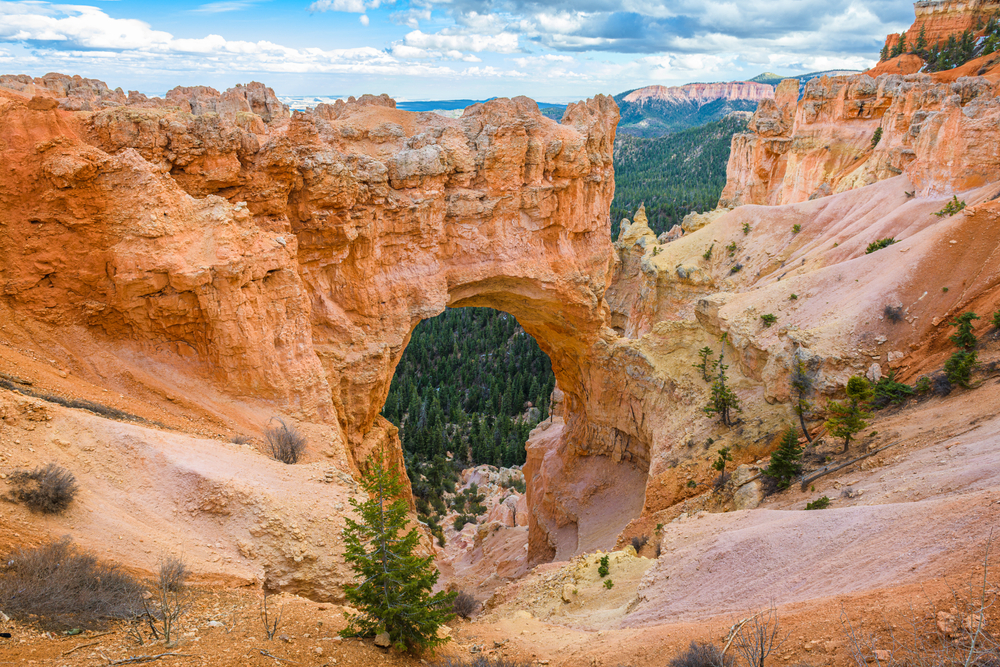 natural bridge in bryce canyon