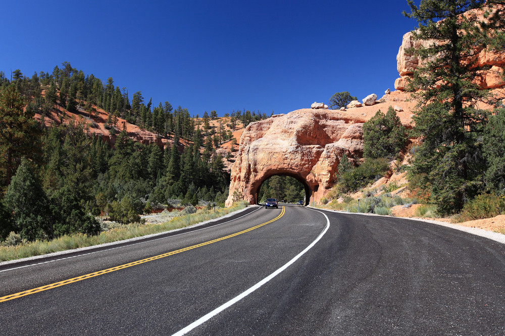 photo of a road in bryce canyon