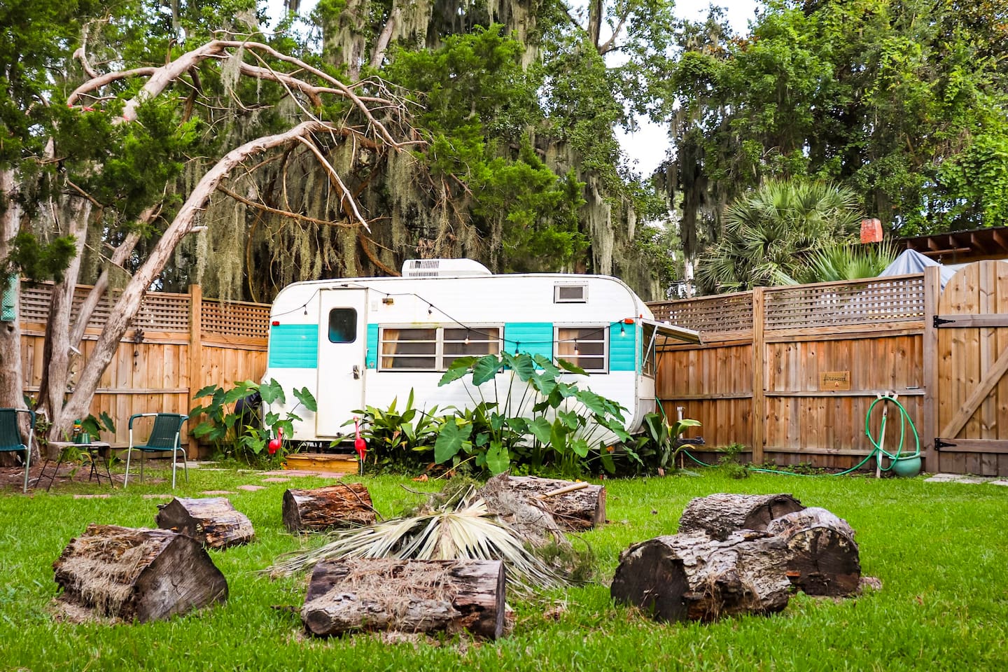 Glamping '60s Style at an Airbnb in Savannah