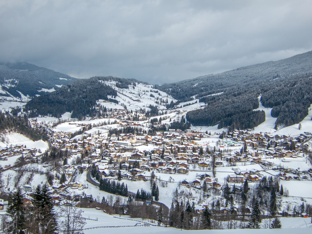 photo of the town of gatlinburg one of the best places to go skiing in the usa