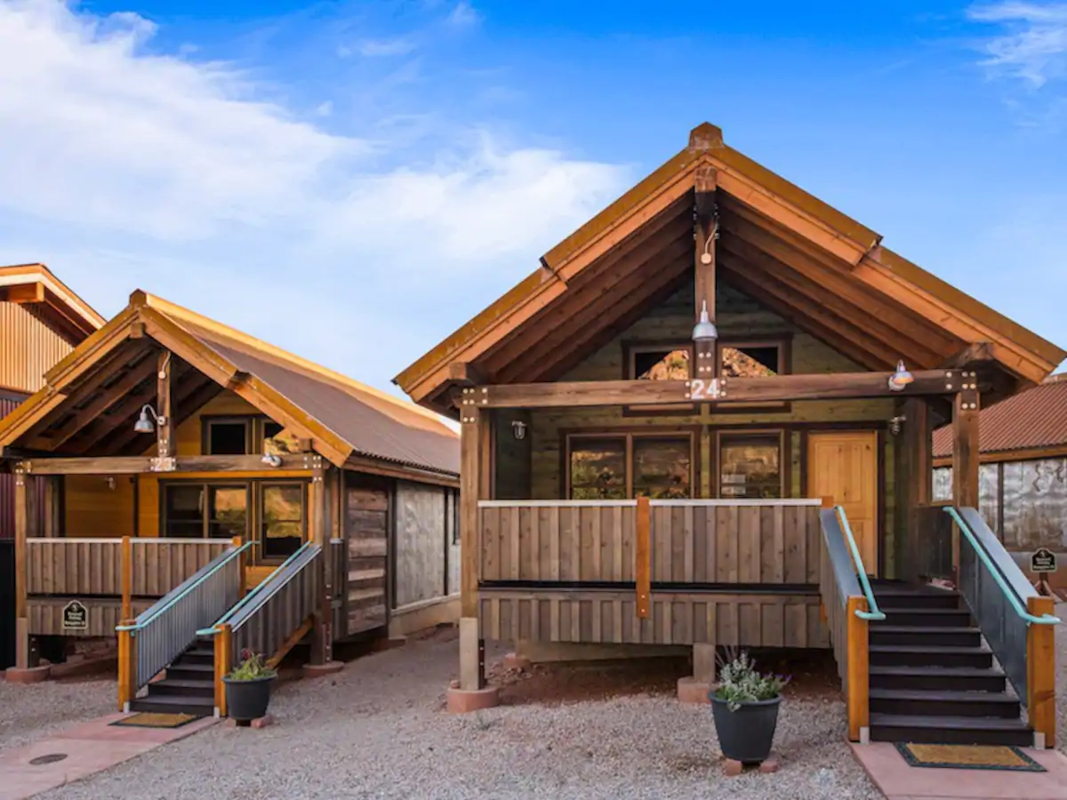 photo of a bungalow close to the park, one of the best airbnbs near arches national park in december