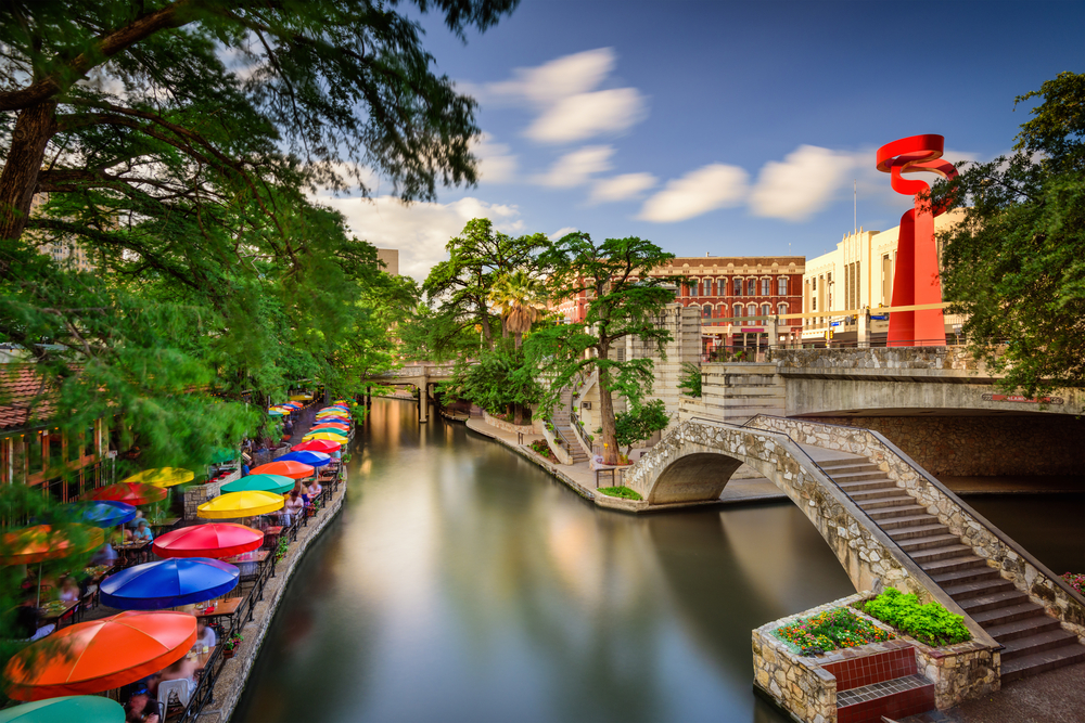 The San Antonio River Walk one of the best honeymoons in the usa