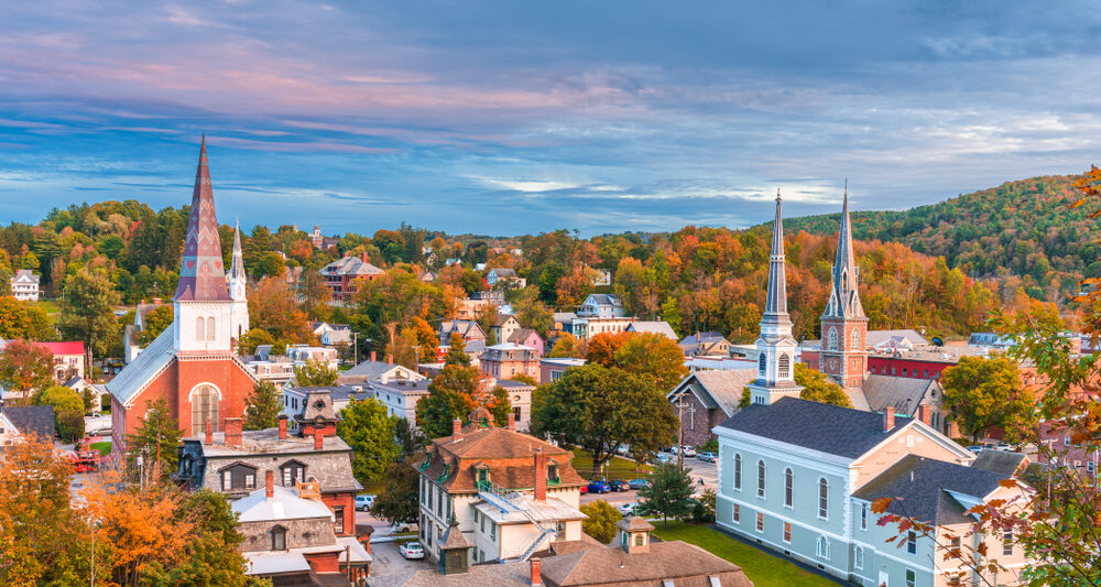 A view over a New England Town in an article about towns on the east coast