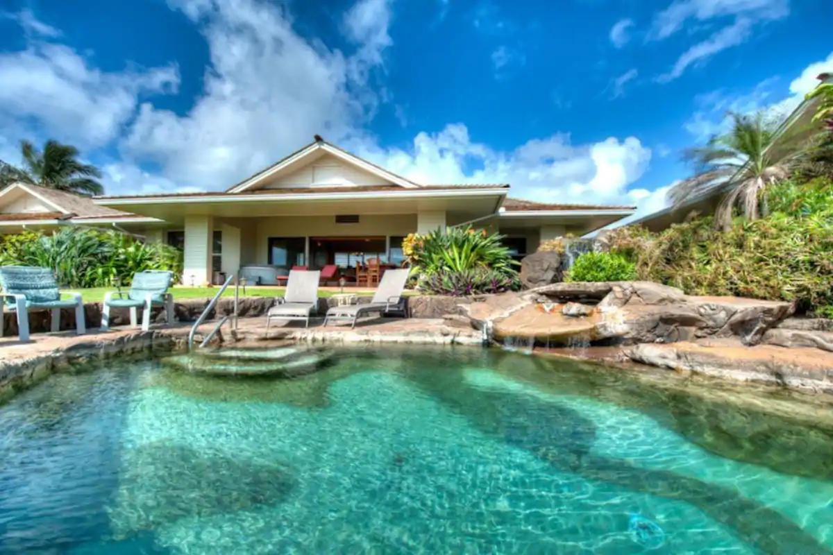 Airbnbs in Kauai with a pool