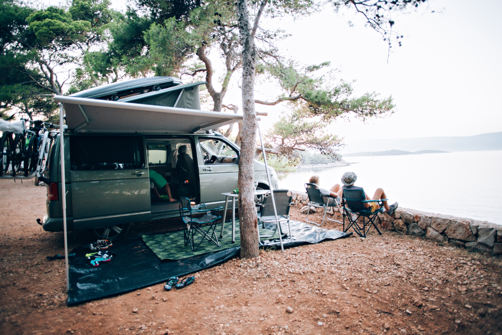 photo of a van picnic on the lake