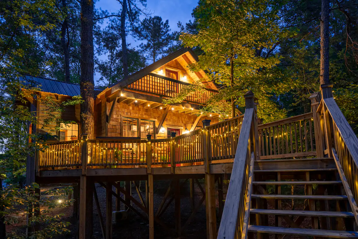 epic treehouses in Georgia