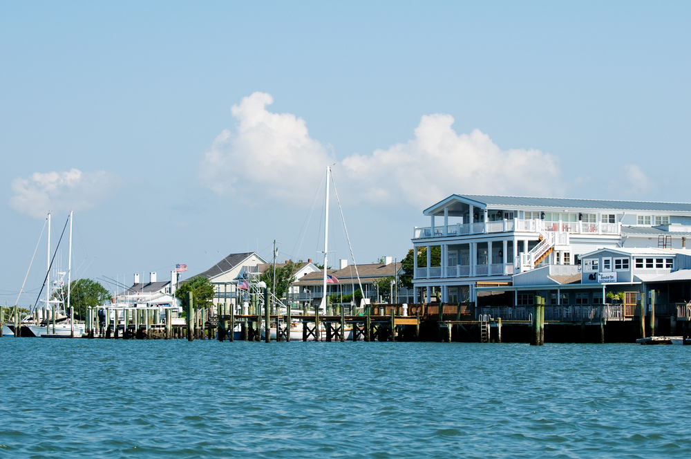 Large white buildings on the shore in Beaufort North Carolina