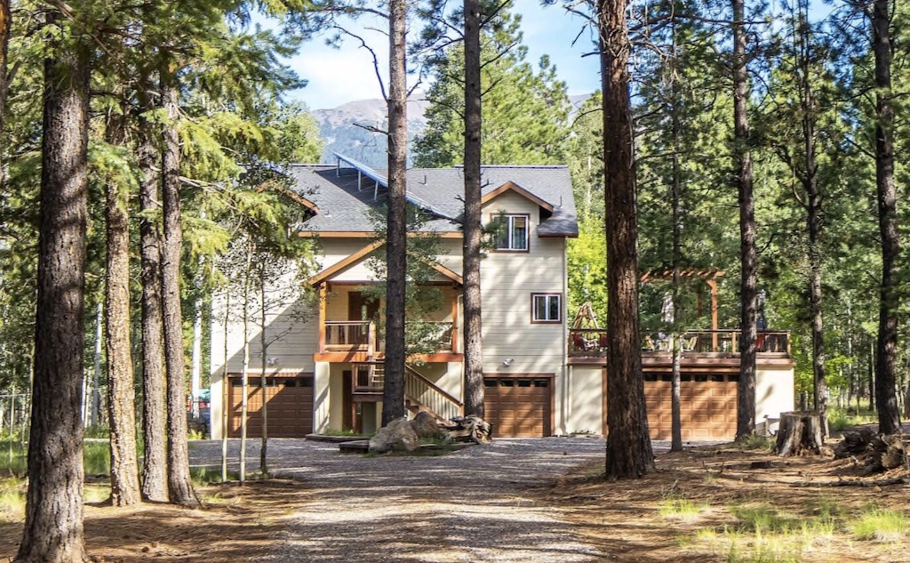 Aspen Hideaway is one of the best cabins in Arizona