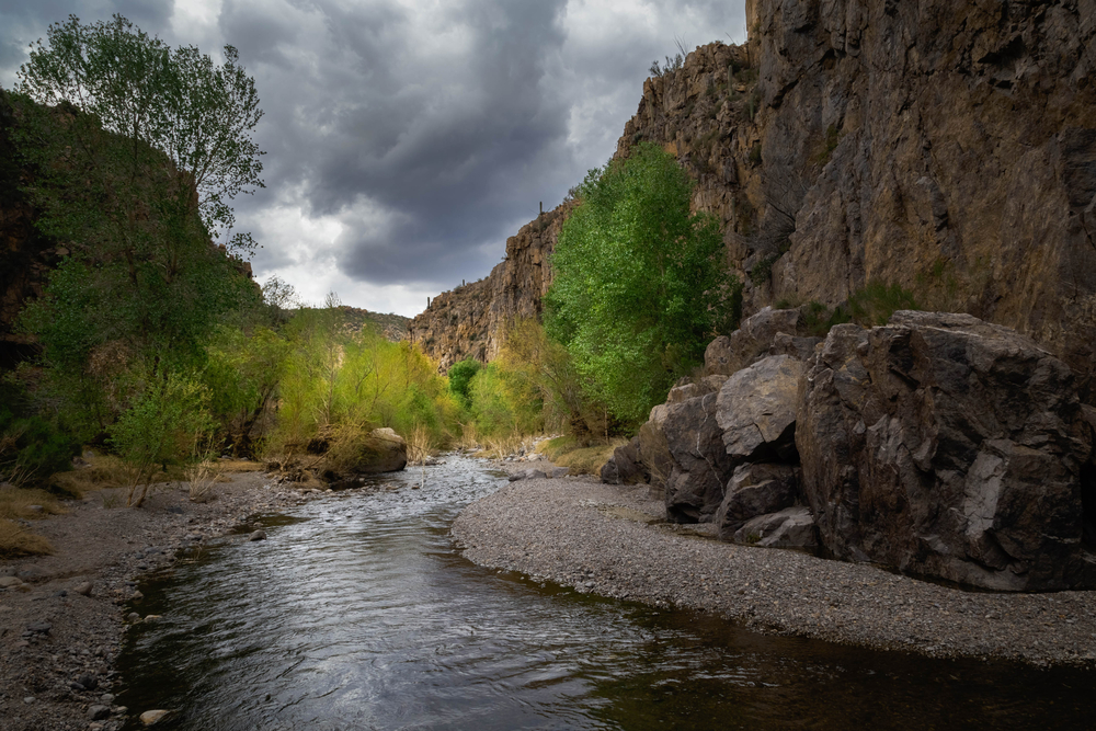 a visit to Aravaipa Canyon is one of the best weekend getaways in Arizona