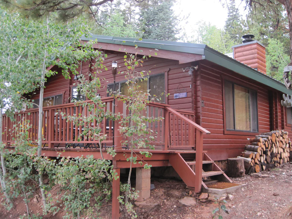 a photo of cedar hollow cabin one of the top cabins for rent in Utah