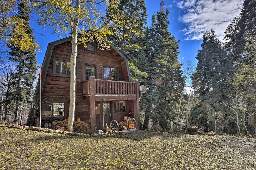 a photo of a quiet a frame in the woods, one of the best utah vacation homes