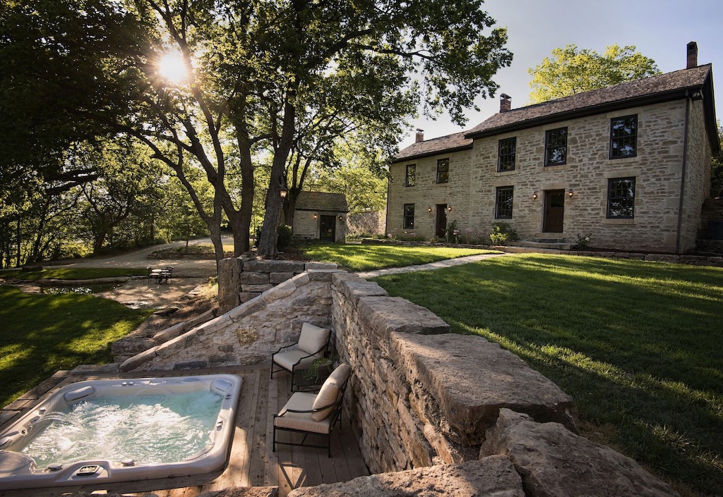 The StoneHouse at Prairiewood is one of the best VRBOs in Kansas