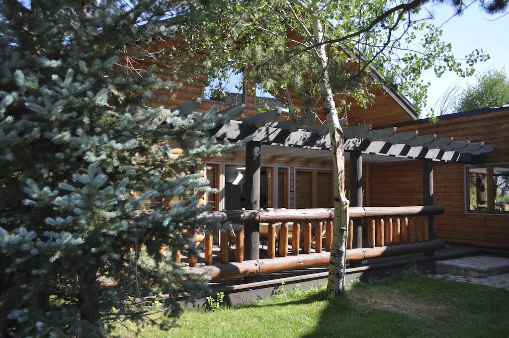 the exterior of the riverfront cabin in stanley idaho. 
