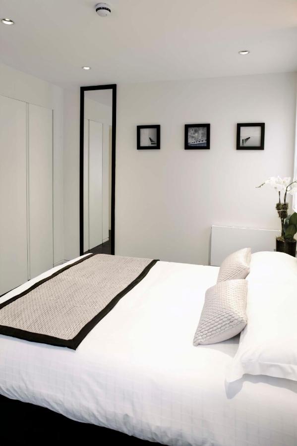 Simple black and white room at NOX Belsize Park.