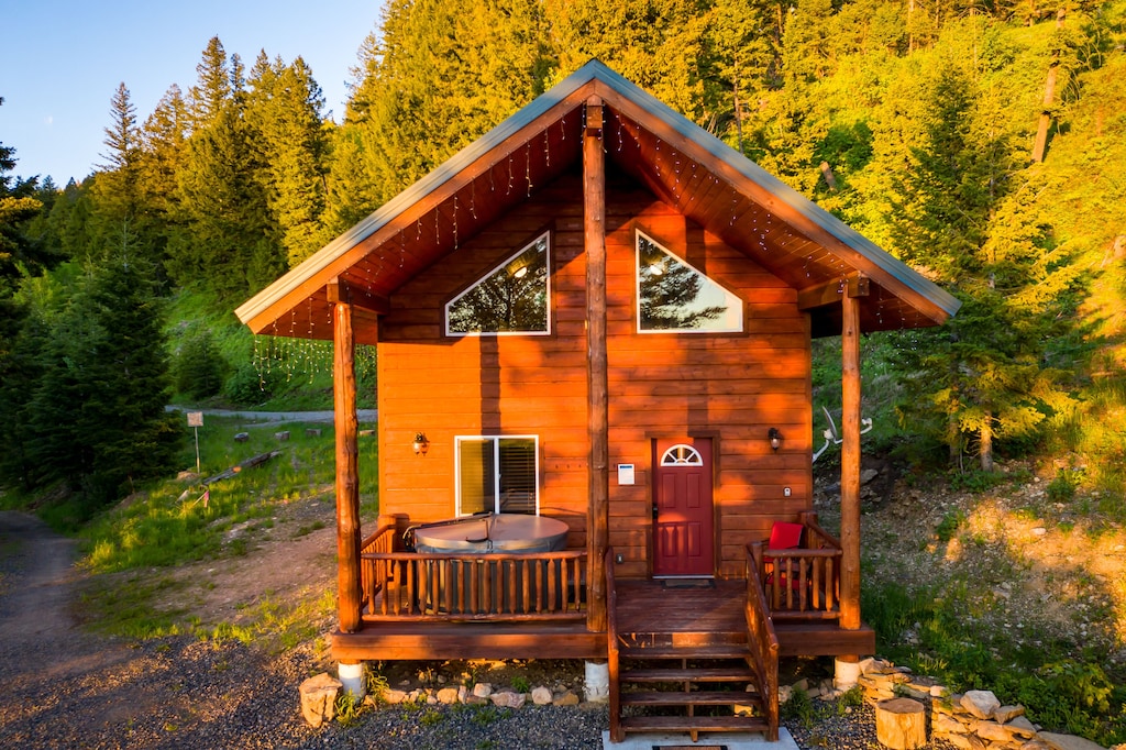 view of the exterior of the hot tub cabin in the idaho wilderness 
