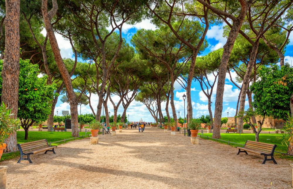 Beautiful par with tall trees on Aventine Hill.