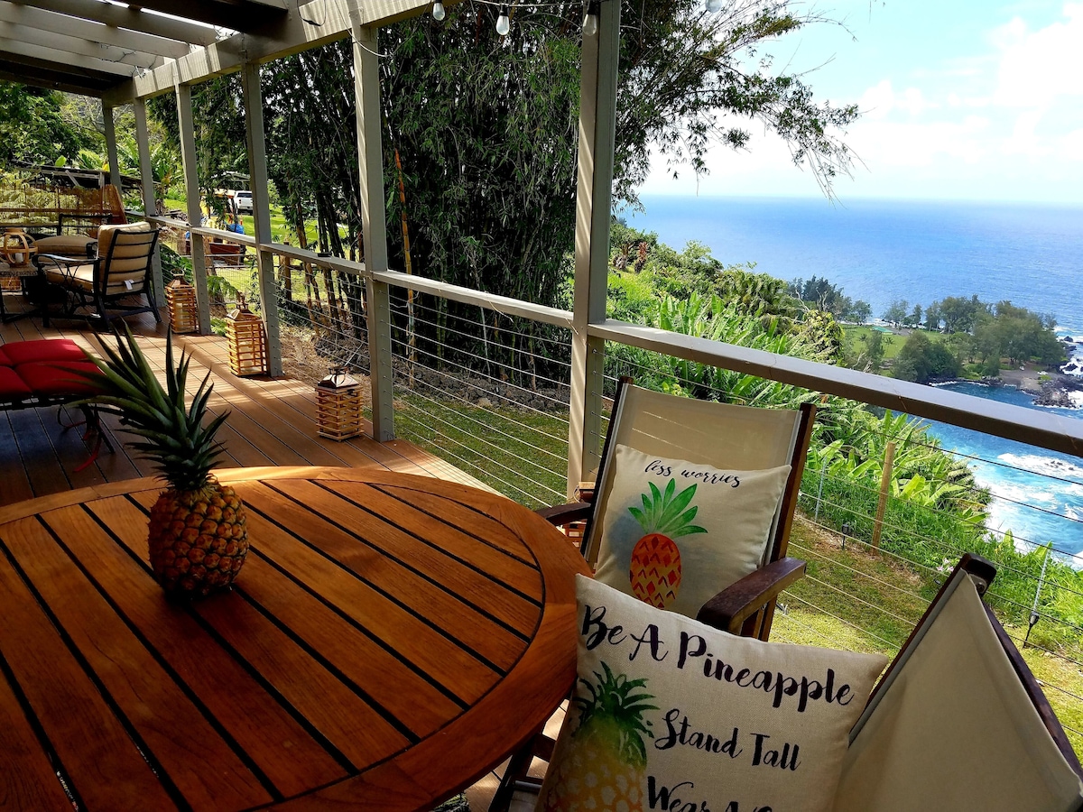 View of the blue Hawaiian Ocean from the spacious lanai of the Cliff House