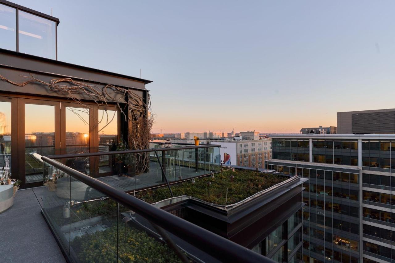 a sunset at one of the best hotels in Washington DC on the roof garden