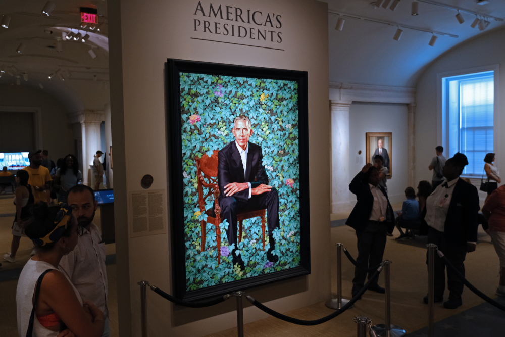 a photo of the president Barrak Obama inside the national Portrait gallery in Washington DC 