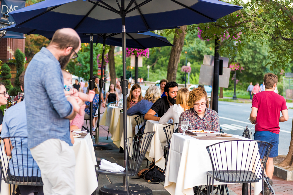a view of one of the best restaurants in Washington DC with outdoor seating