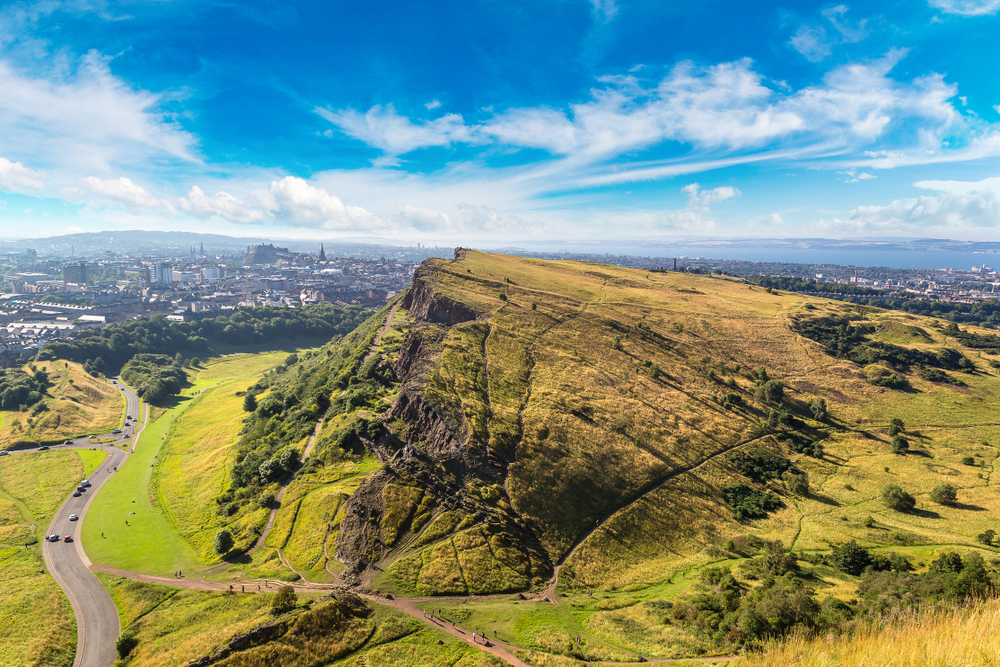 the highest viewpoint over the city of Edinburgh is a hike up t Arthurs Seat