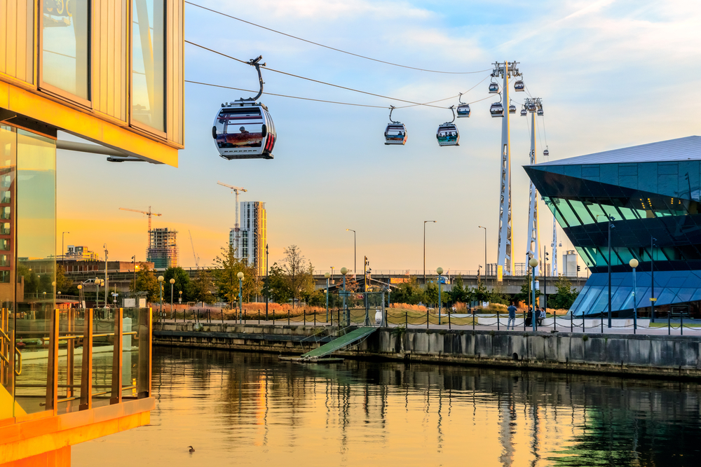 The cable car ascends into the air, you will get gorgeous views of the O2 Arena giving you ariel views of London