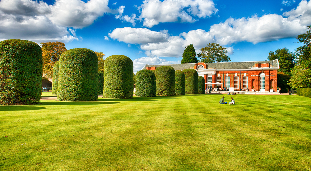 the manicured gardens of Hyde Park during summertime 