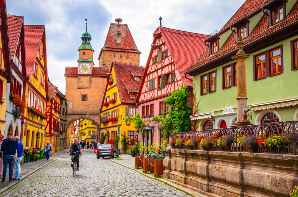 Beautiful streets in Rothenburg ob der Tauber with traditional German houses, Bavaria, Germany.