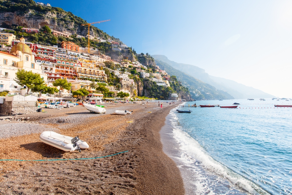 the sandy beaches in the center of Positano